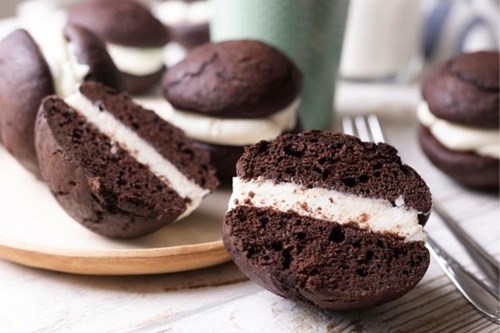 Whoopie Pie cut in half